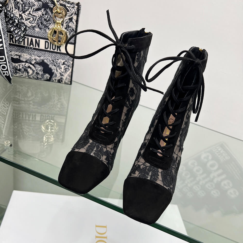 D10r Naughtily-D Heeled Ankle Boot
