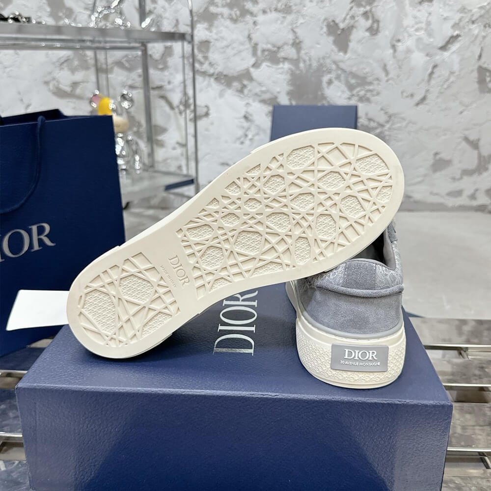 D10r B33 Sneaker