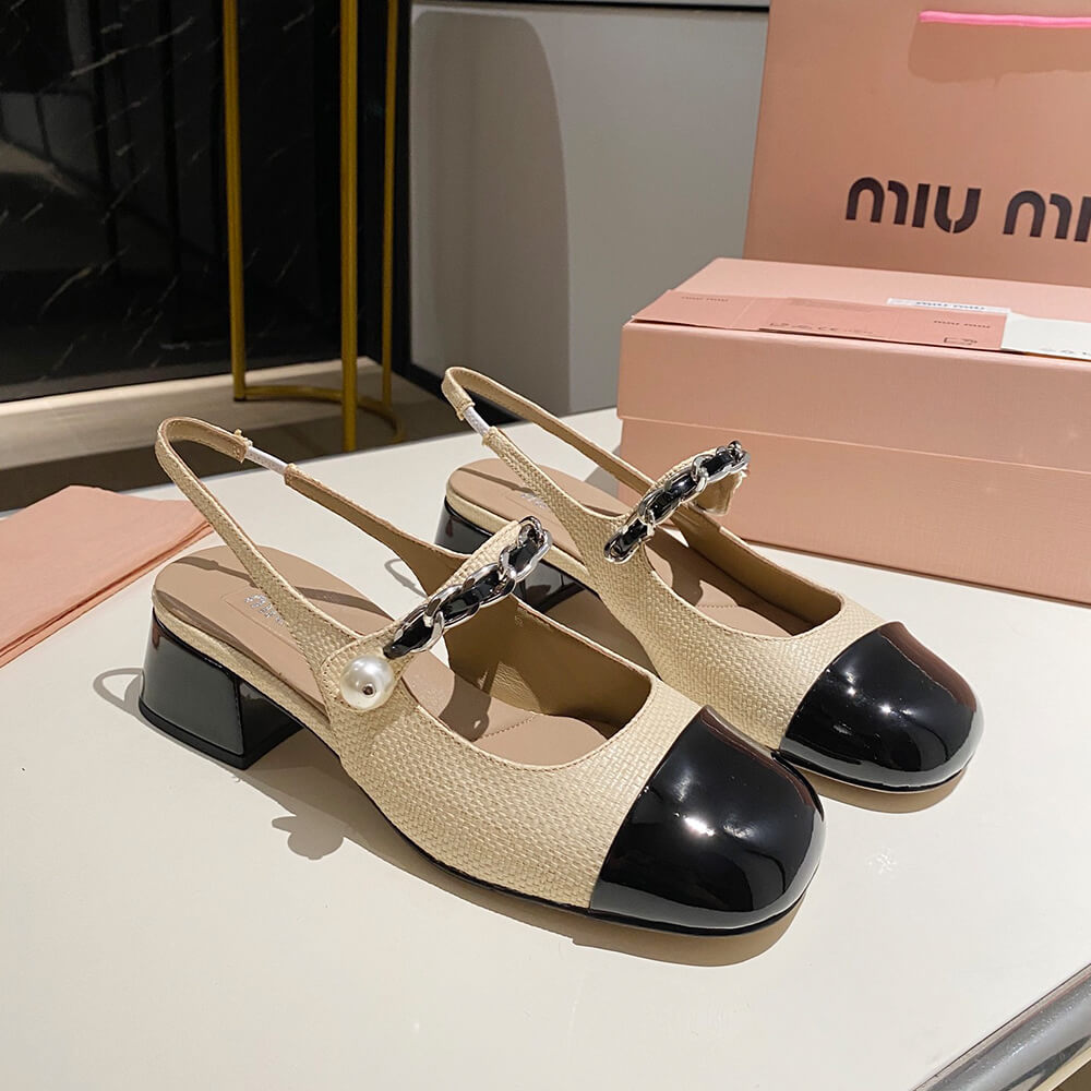 M1um1u Patent leather and raffia slingback pumps