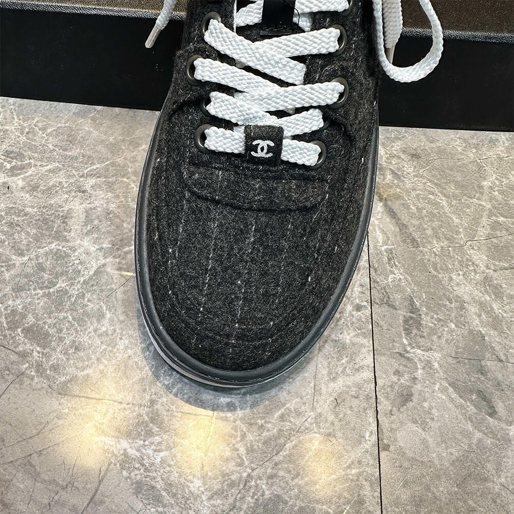 Ch**el Trainers