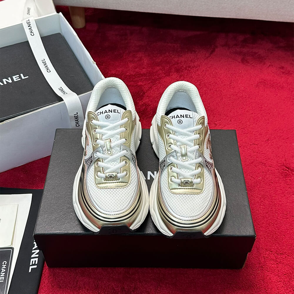 Ch**el Sneaker