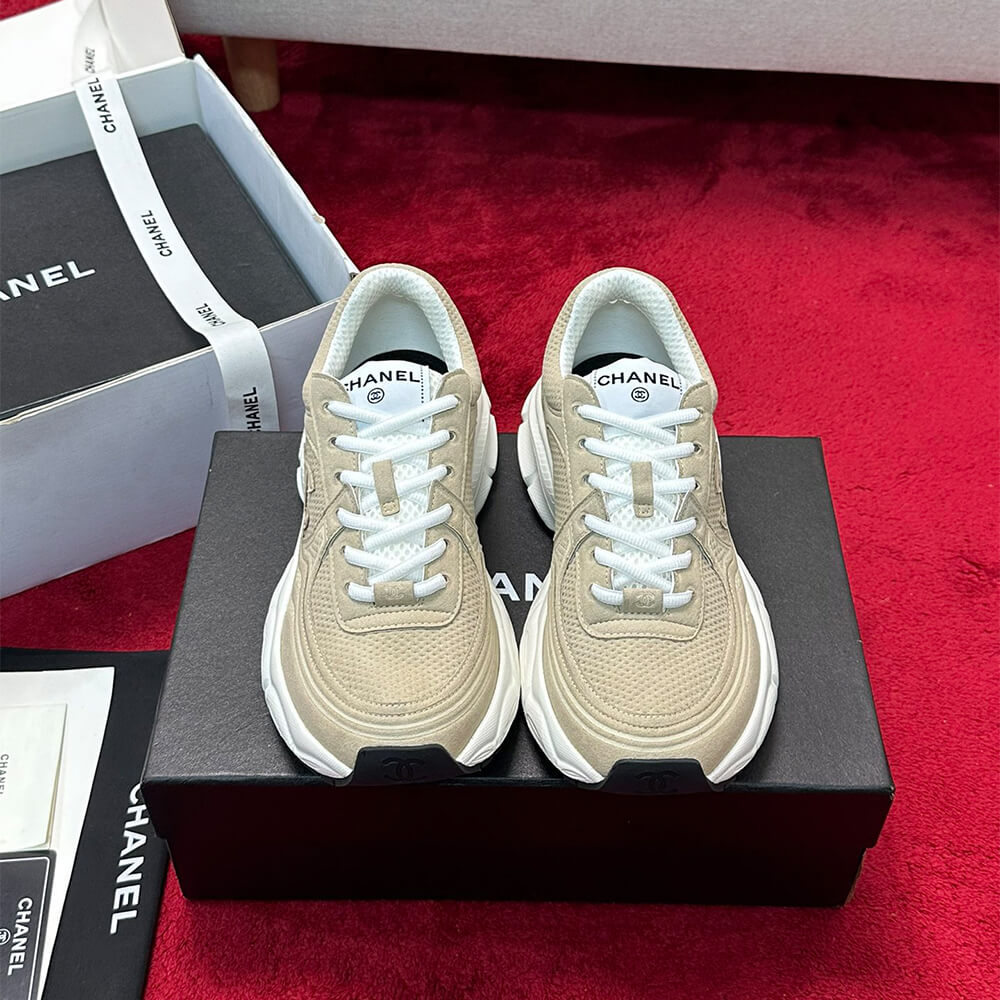 Ch**el Sneaker