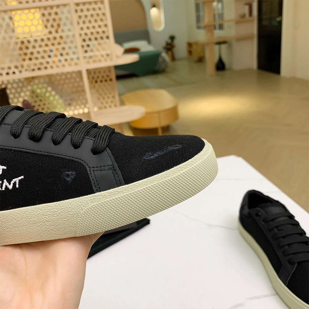 Y51 Court Classic Sneaker