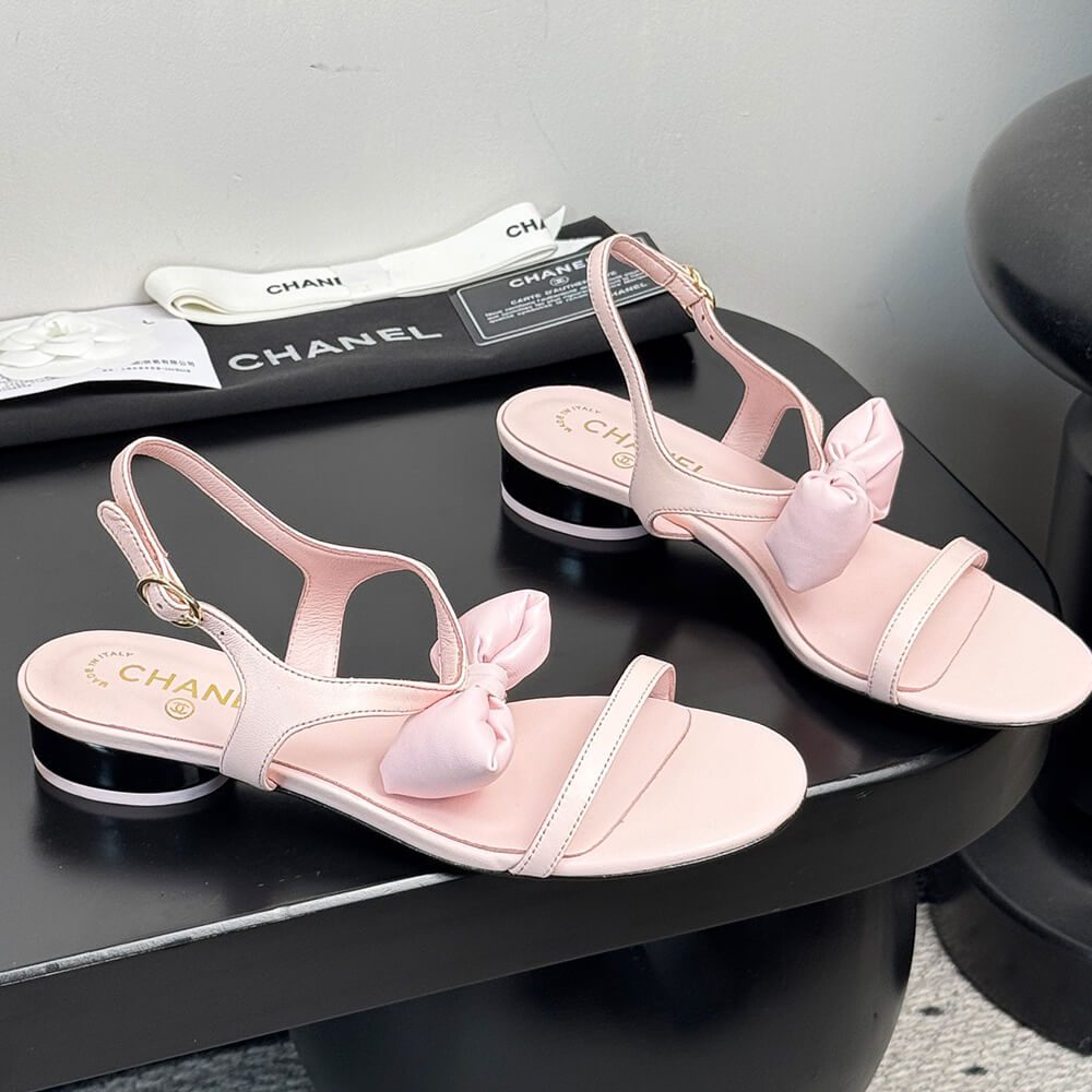 Ch**el Sandal