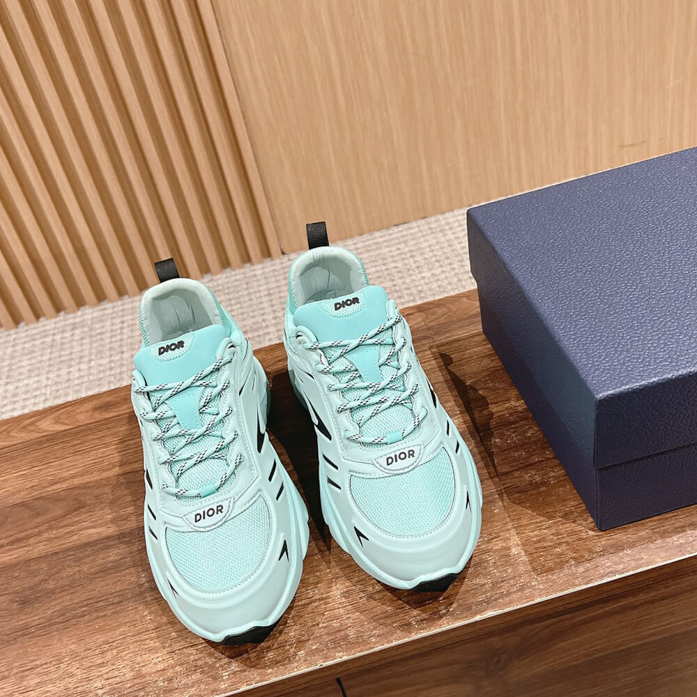 D10r B44 Blade Sneaker