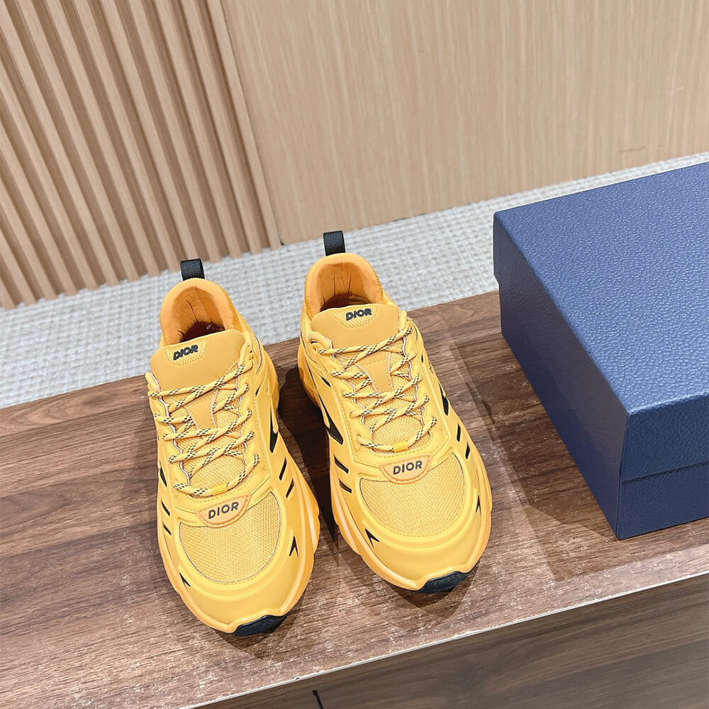 D10r  B44 Blade Sneaker