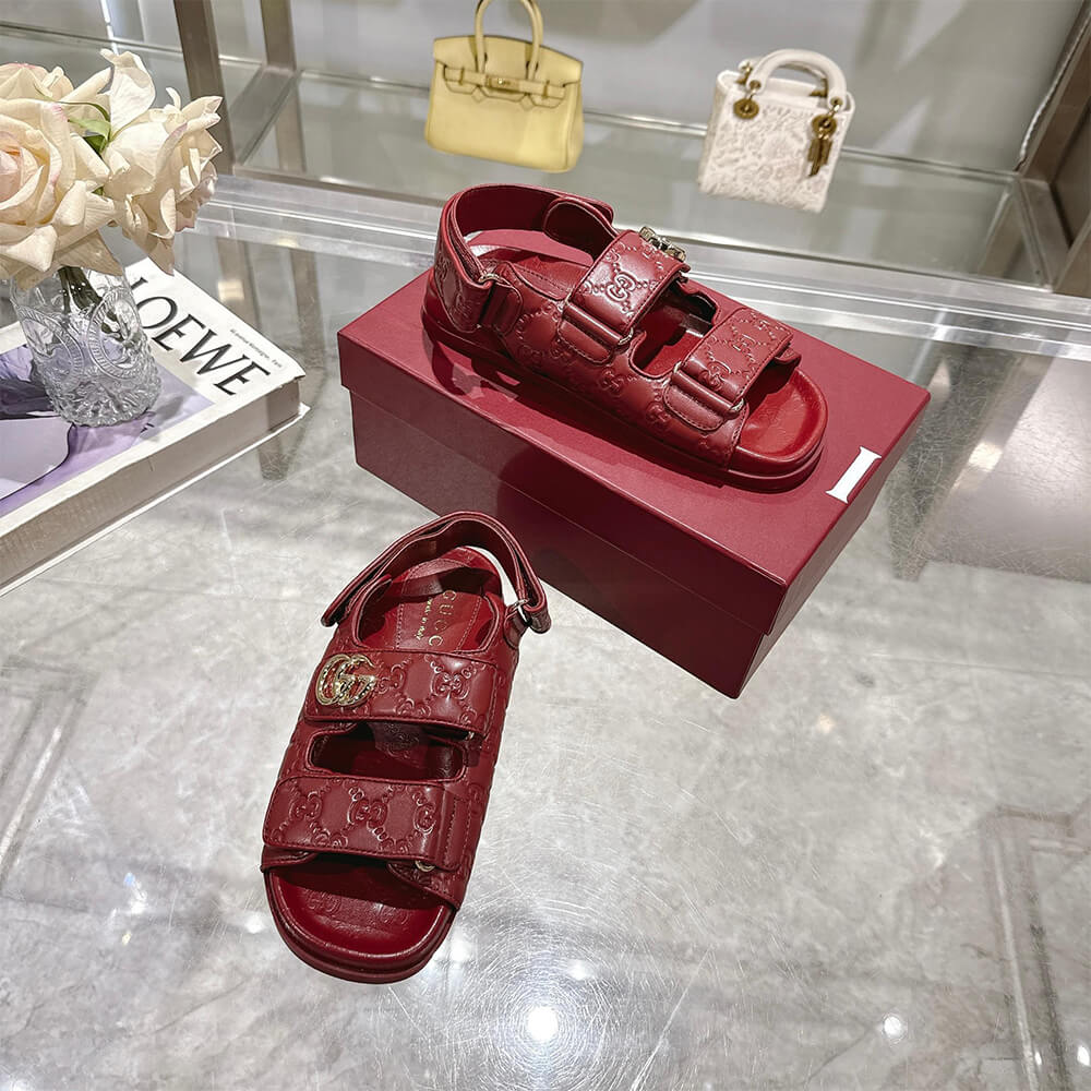 Gvc*1 Women’s sandal with Double G