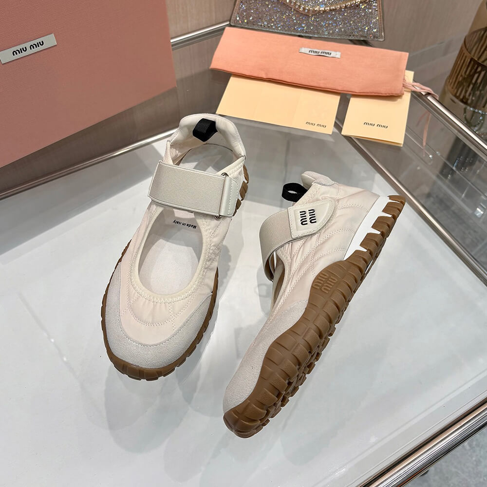 M1um1u ballet flats