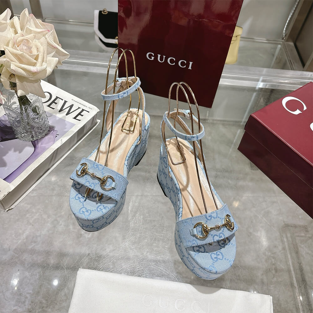 Gvc*1 Women’s Horsebit flatform sandal