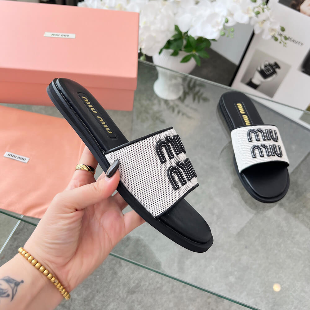 M1um1u Canvas and leather slides