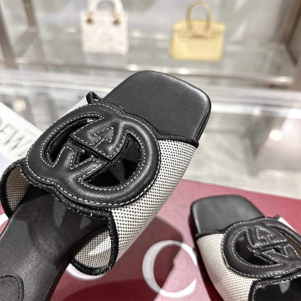Gvc*1 Women’s Interlocking G slide sandal