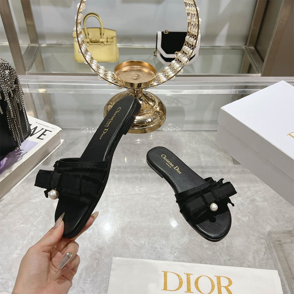 D10r AD10rable Slide