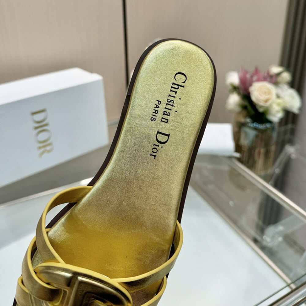 D10r D-Club Slide