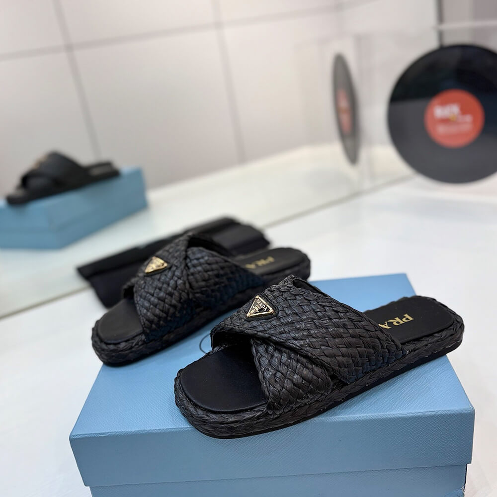 Pra*a Raffia crisscross slides