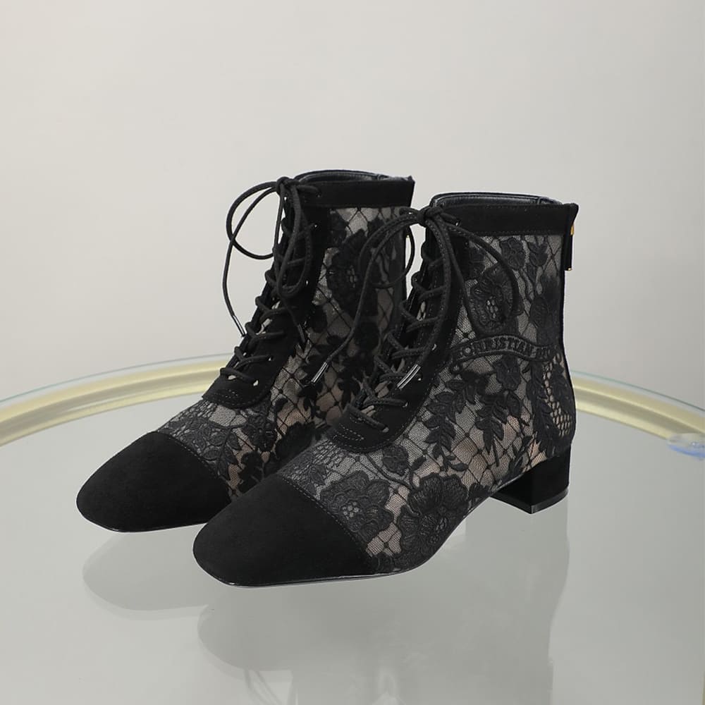D10r Naughtily-D Heeled Ankle Boot