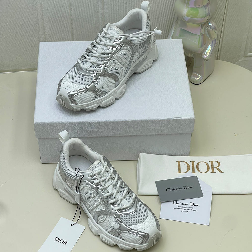 D10r Chrono Sneaker
