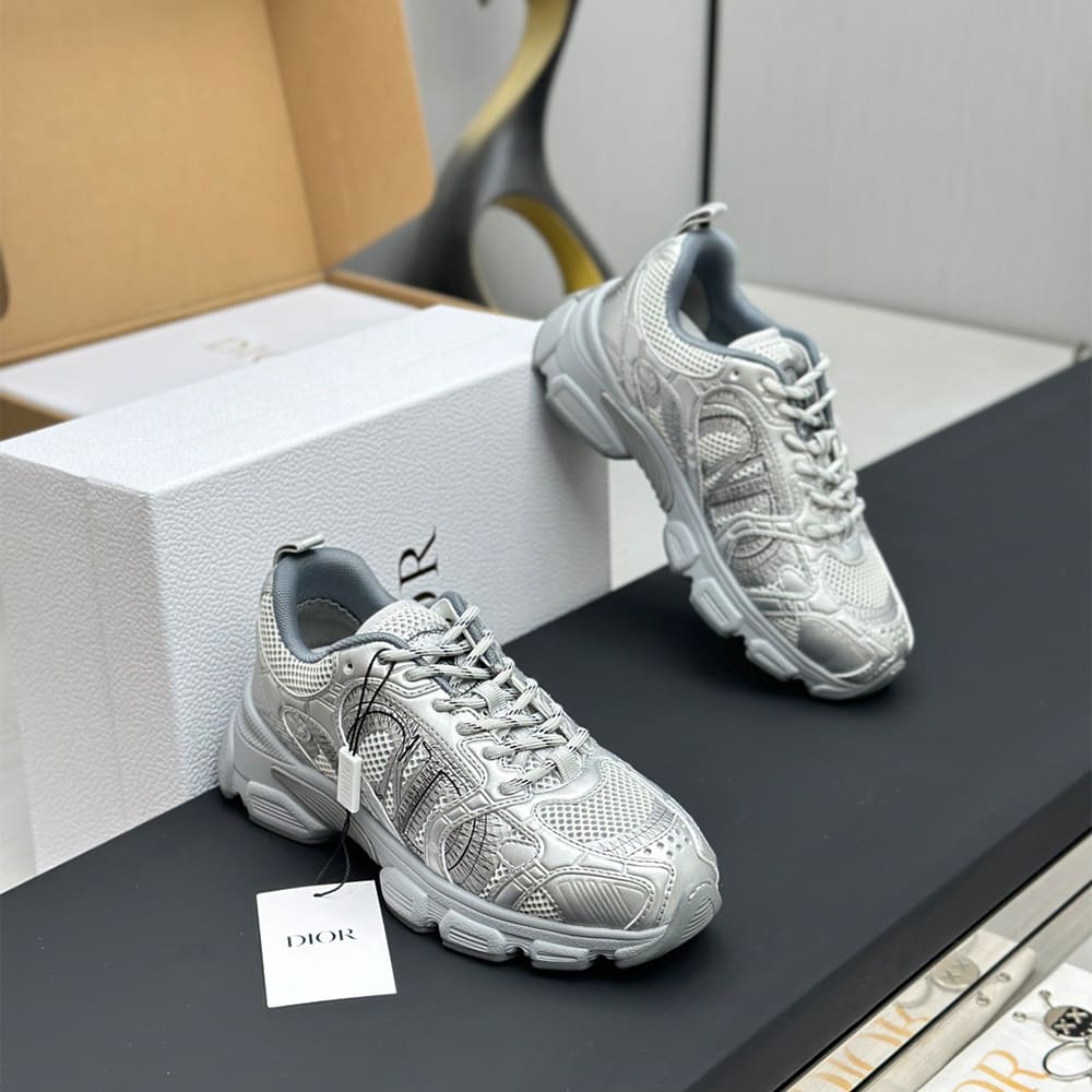 D10r Chrono Sneaker