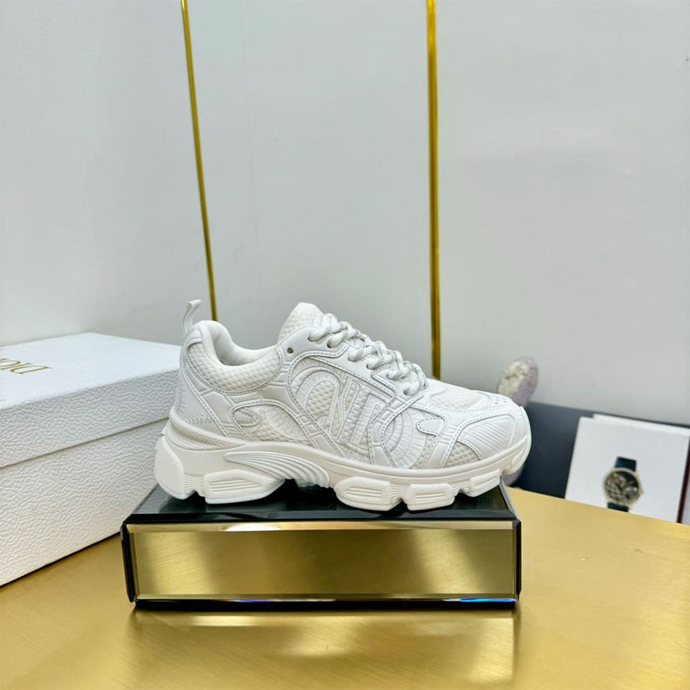 D10r Chrono Sneaker