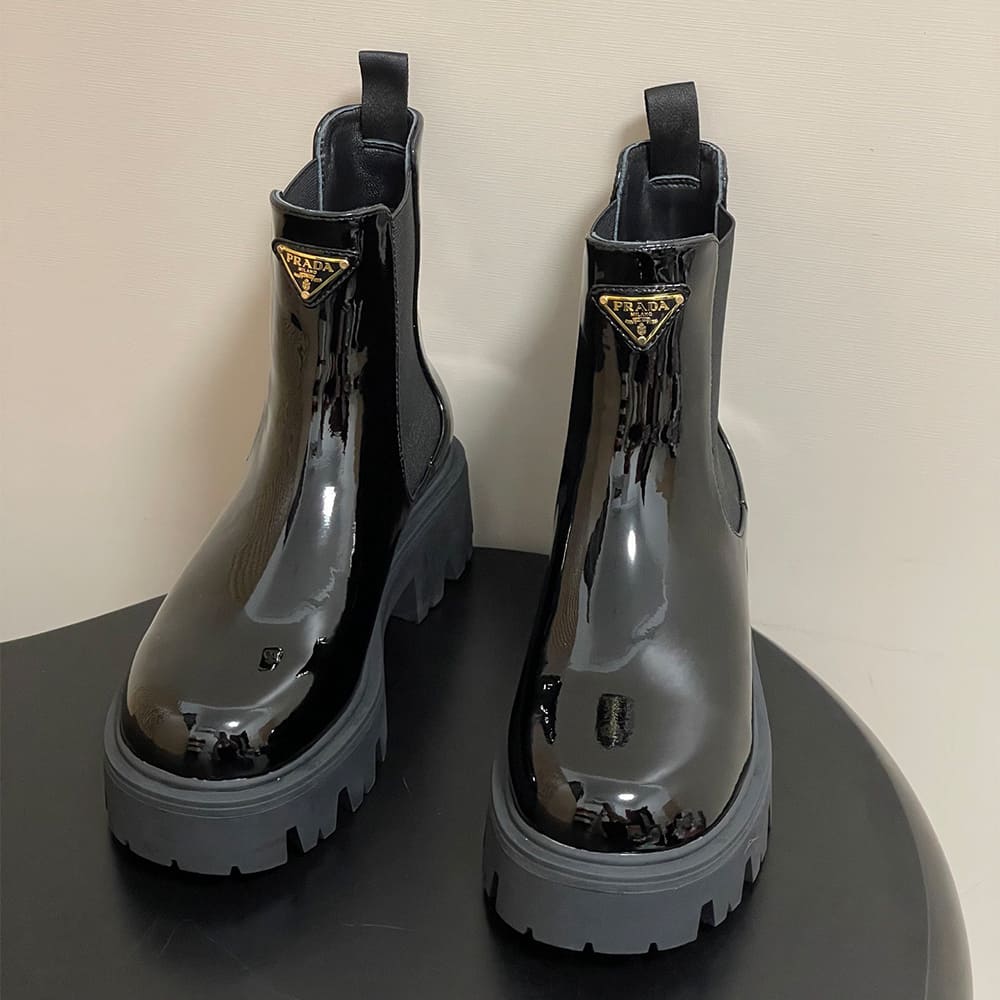 Pra*a Brushed leather booties
