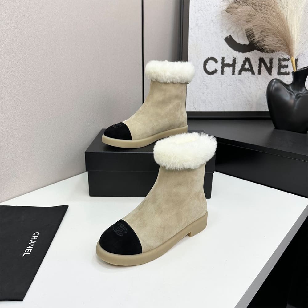 Ch**el Boots