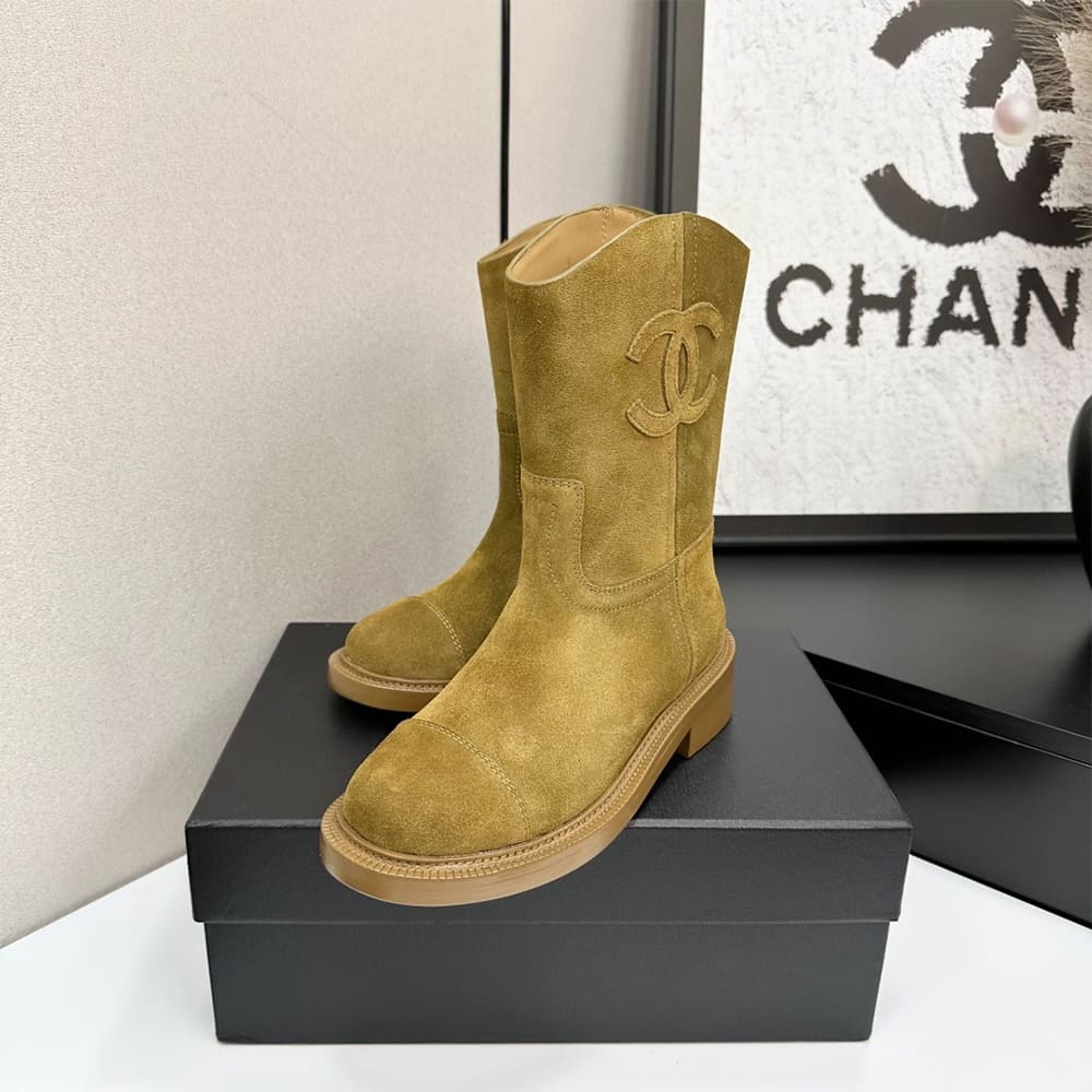 Ch**el Boots