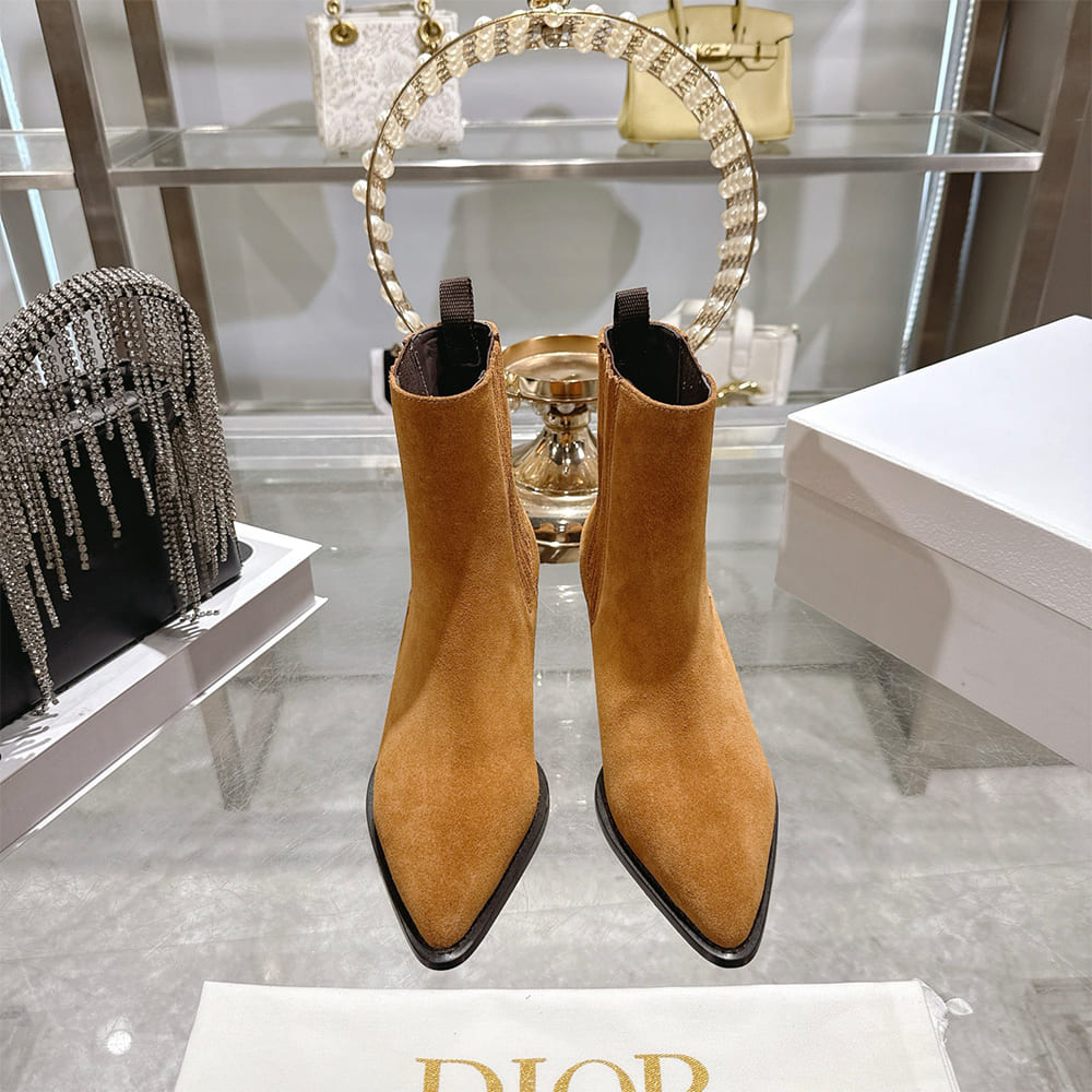 D10r Wild Heeled Ankle Boot
