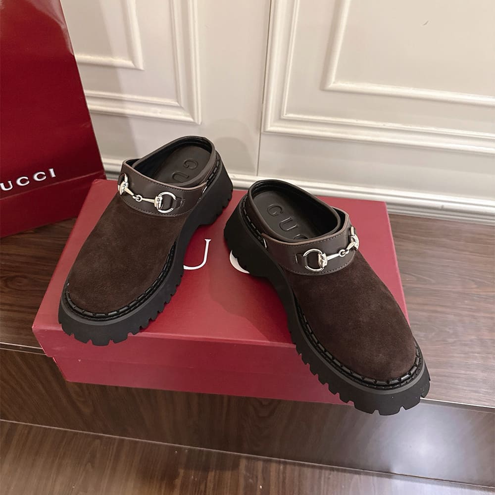 Gvc*1 Women’s mule with Horsebit