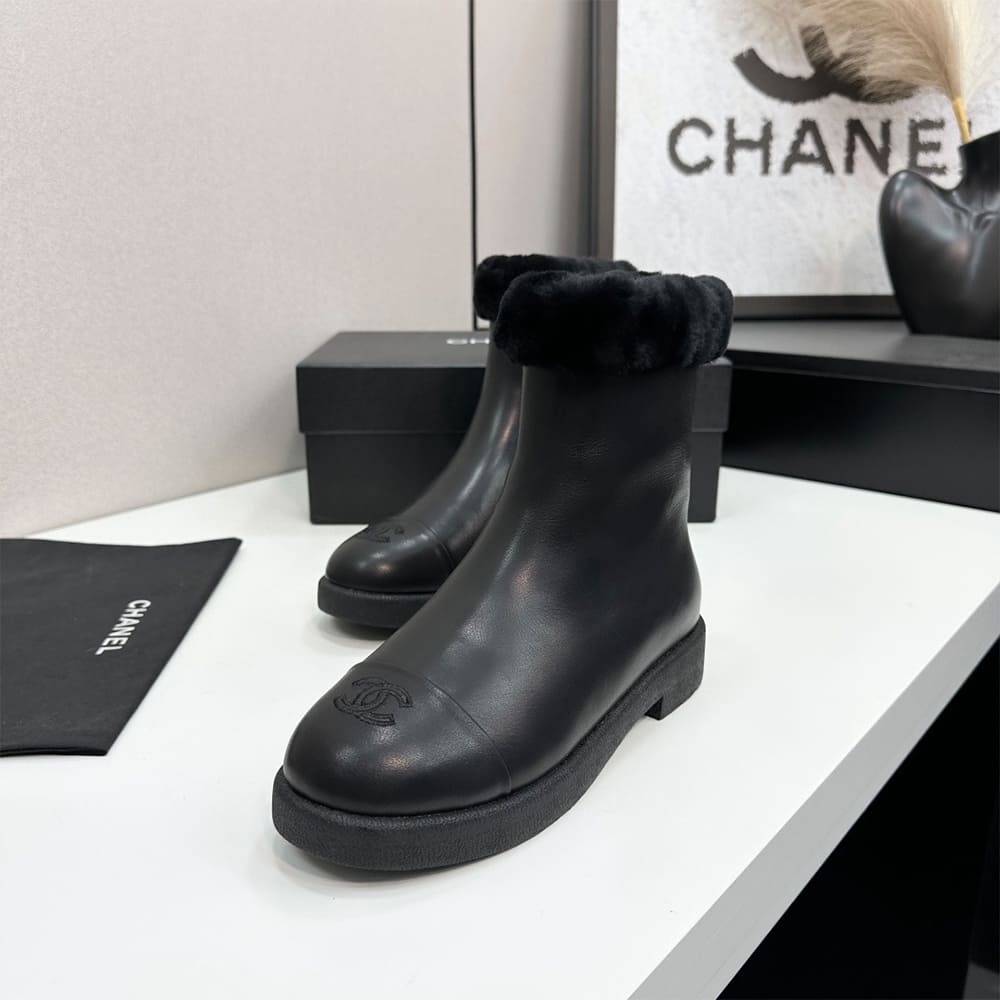 Ch**el Boot