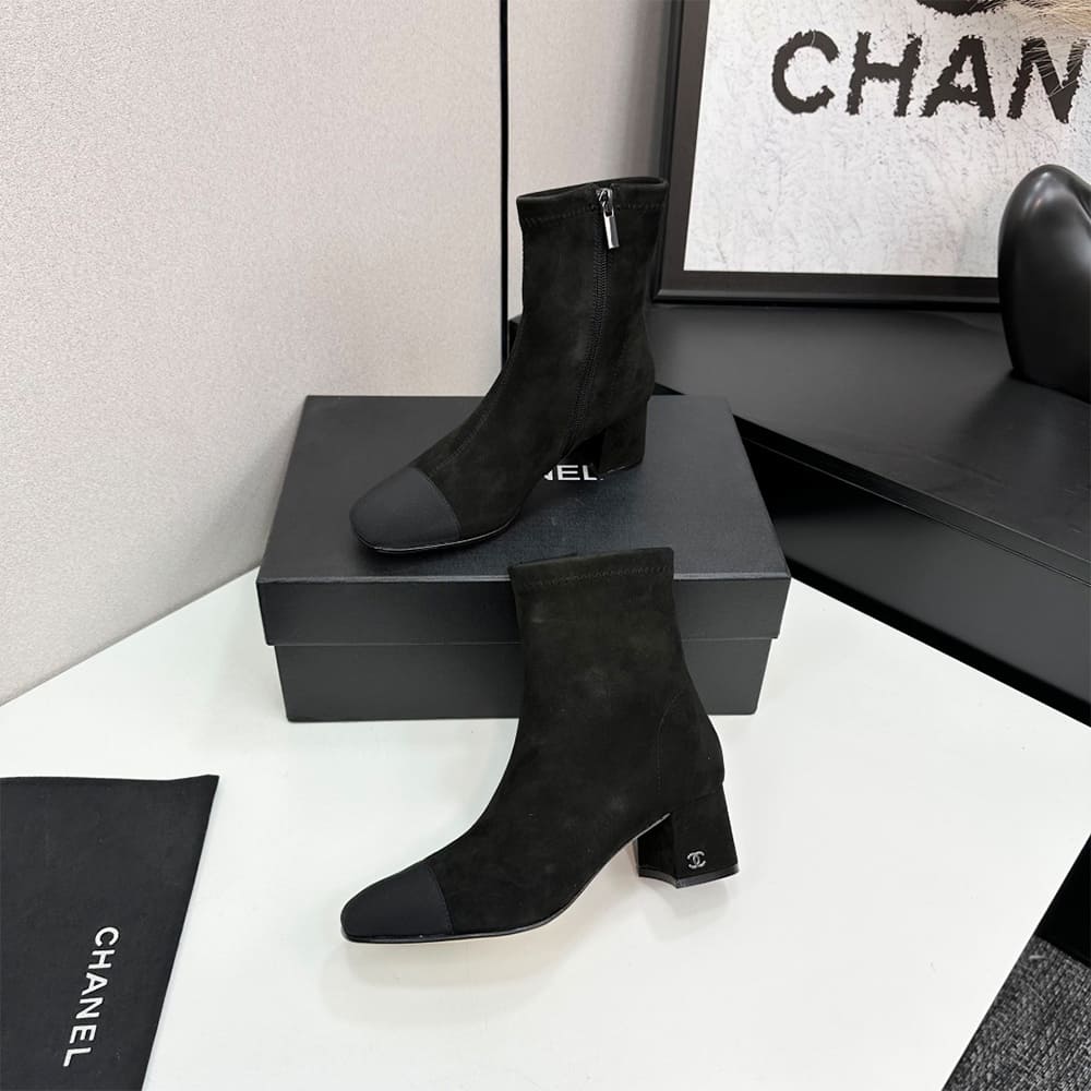Ch**el Boots