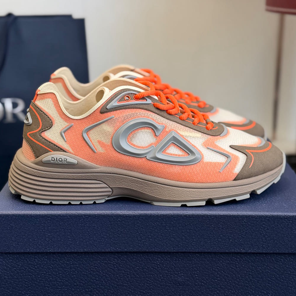 D10r B30 Countdown Tech Sneaker