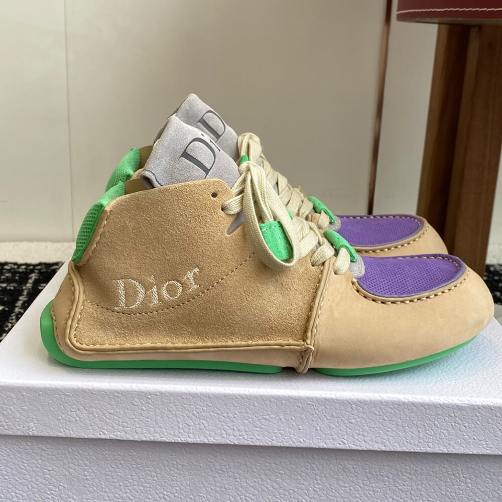 D10r Roadie Lace-Up Boot