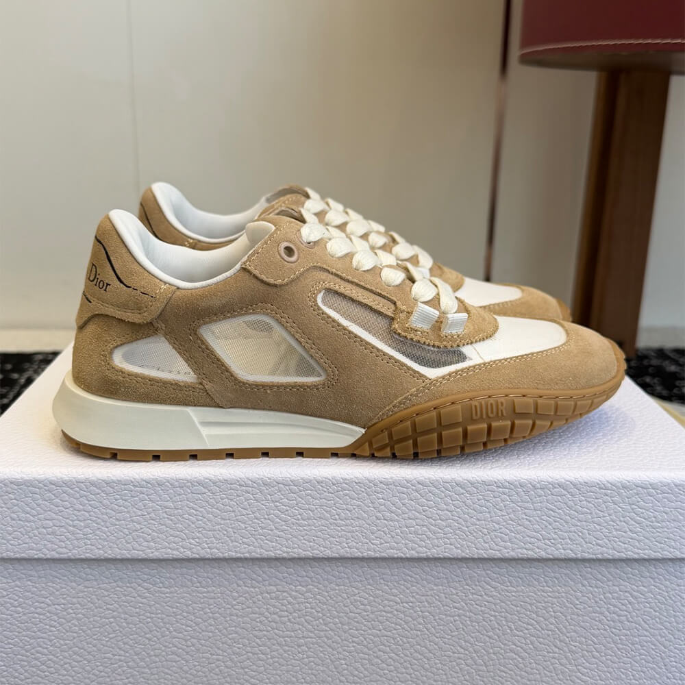 D10r Tech Sneaker