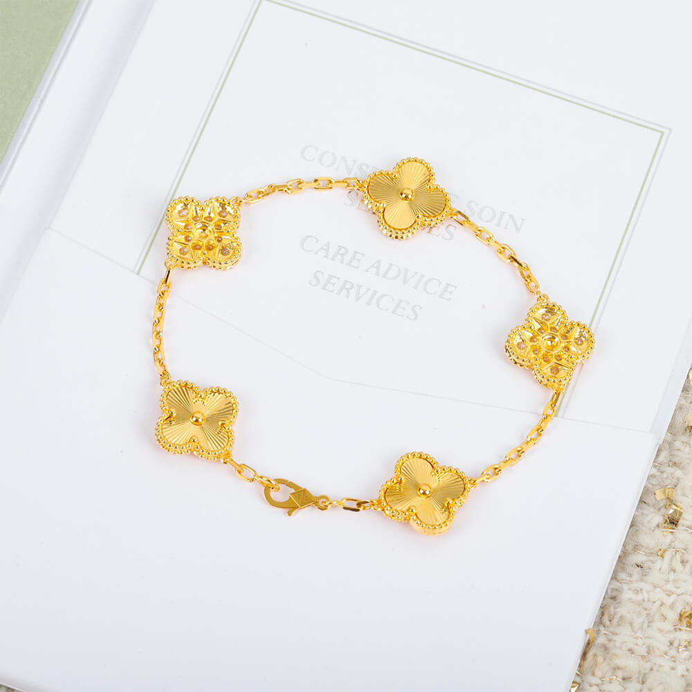 VCA Vintage Alhambra bracelet
