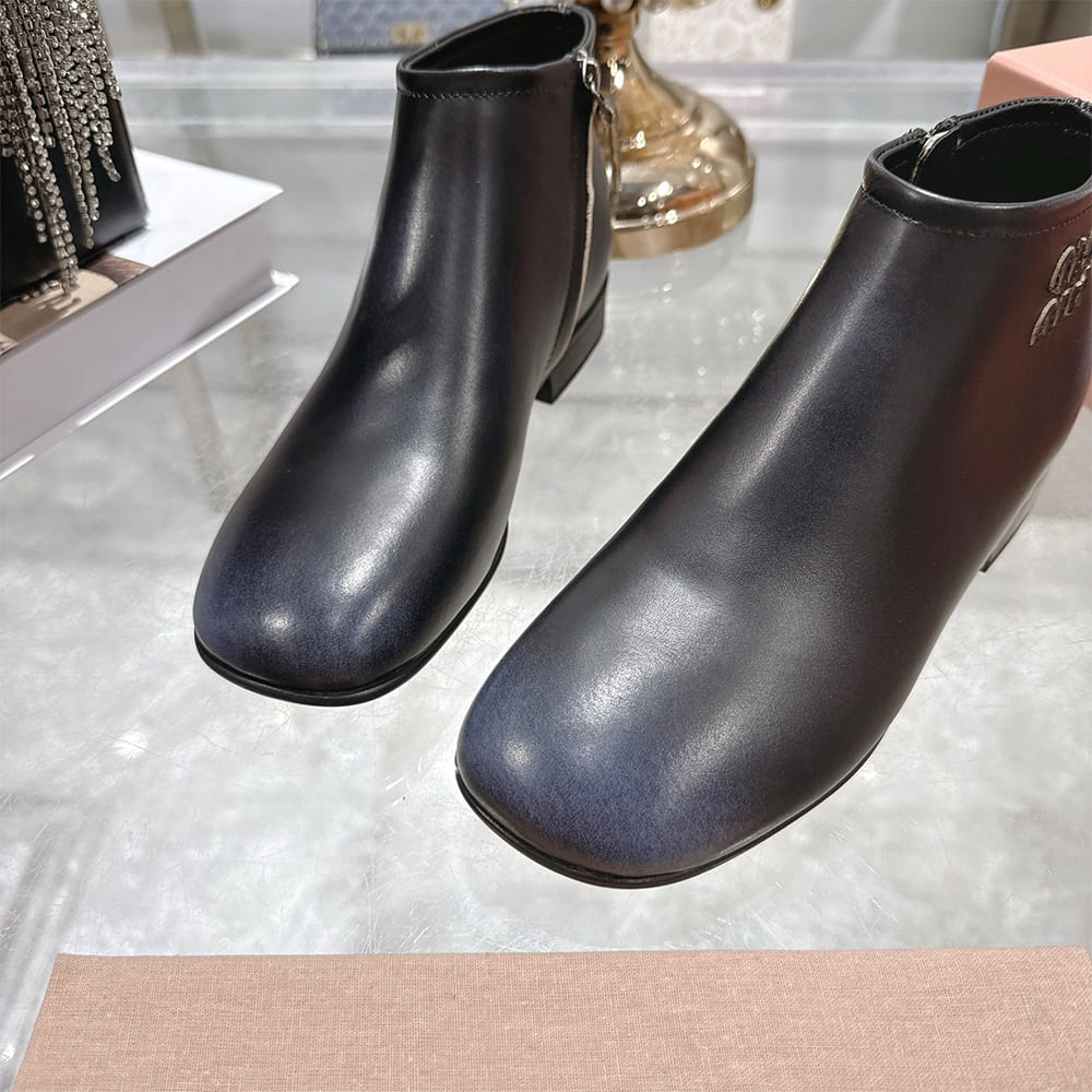 M1um1u Fumé Leather Ankle Boots