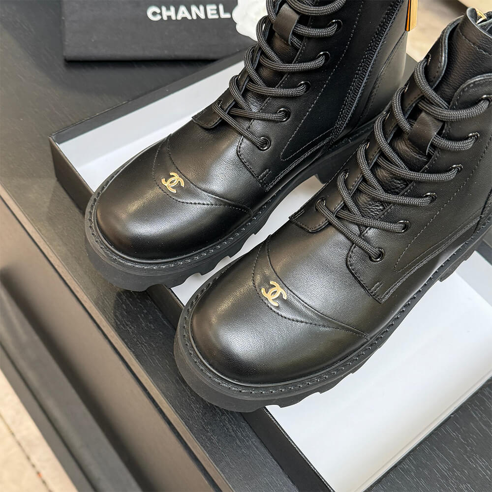 Ch**el Boots