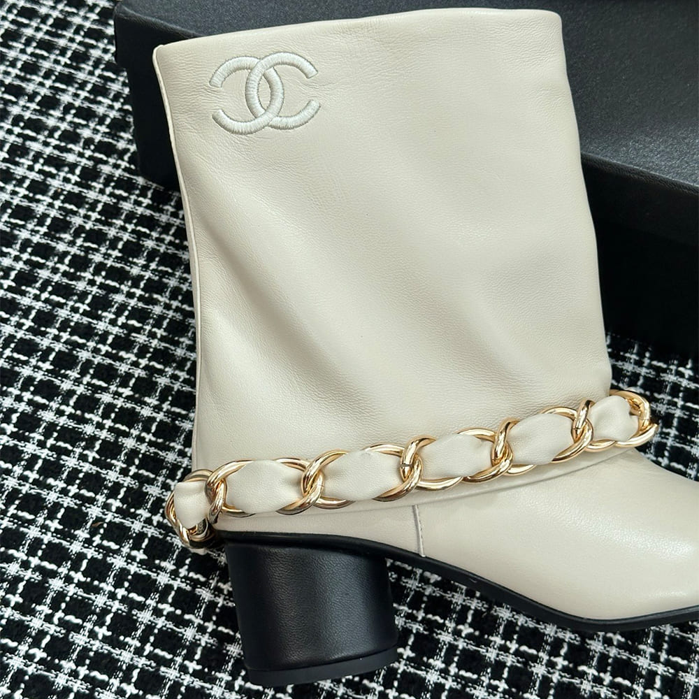 Ch**el Boots