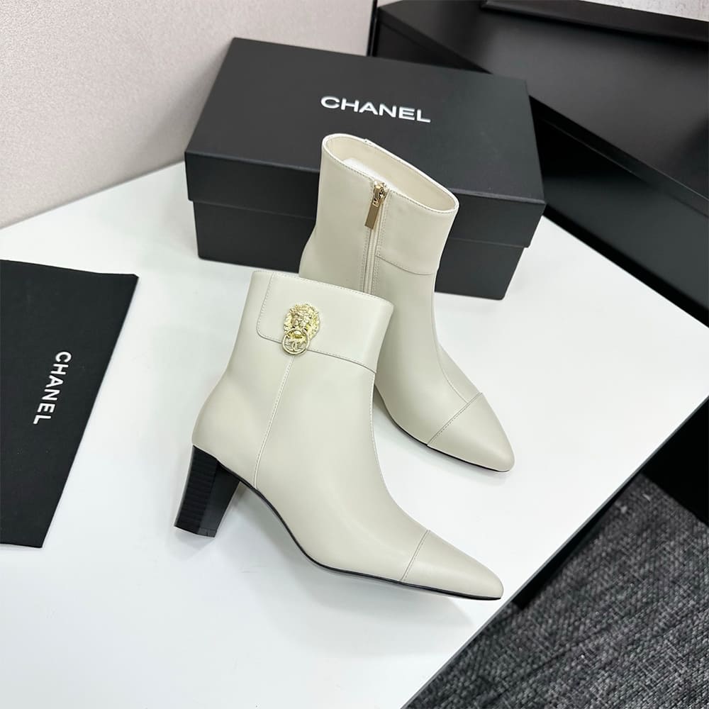Ch**el Boots