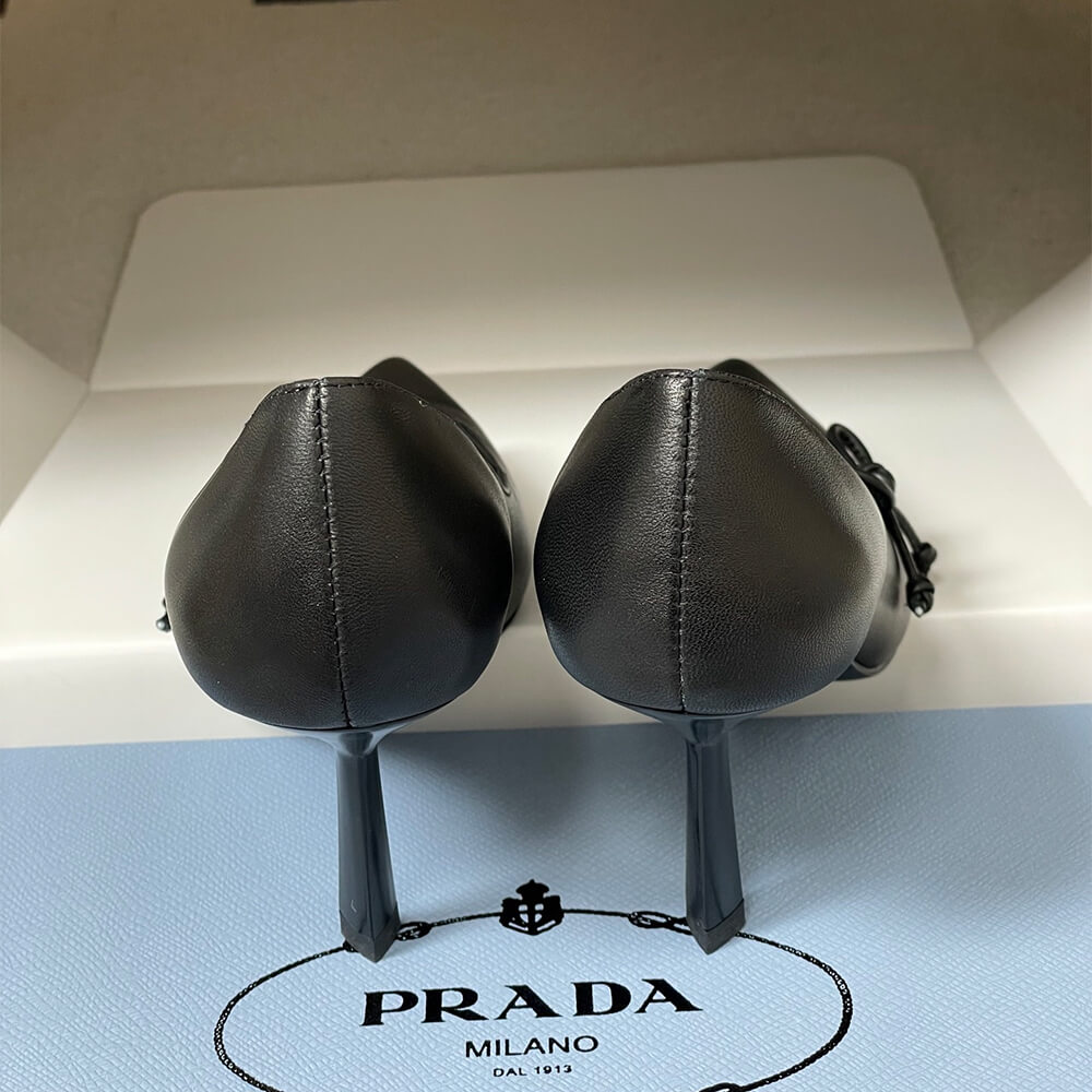 Pra*a leather pumps