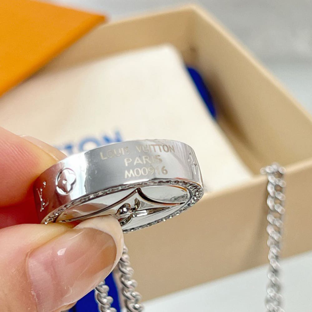 LV Twisted Flower Necklace