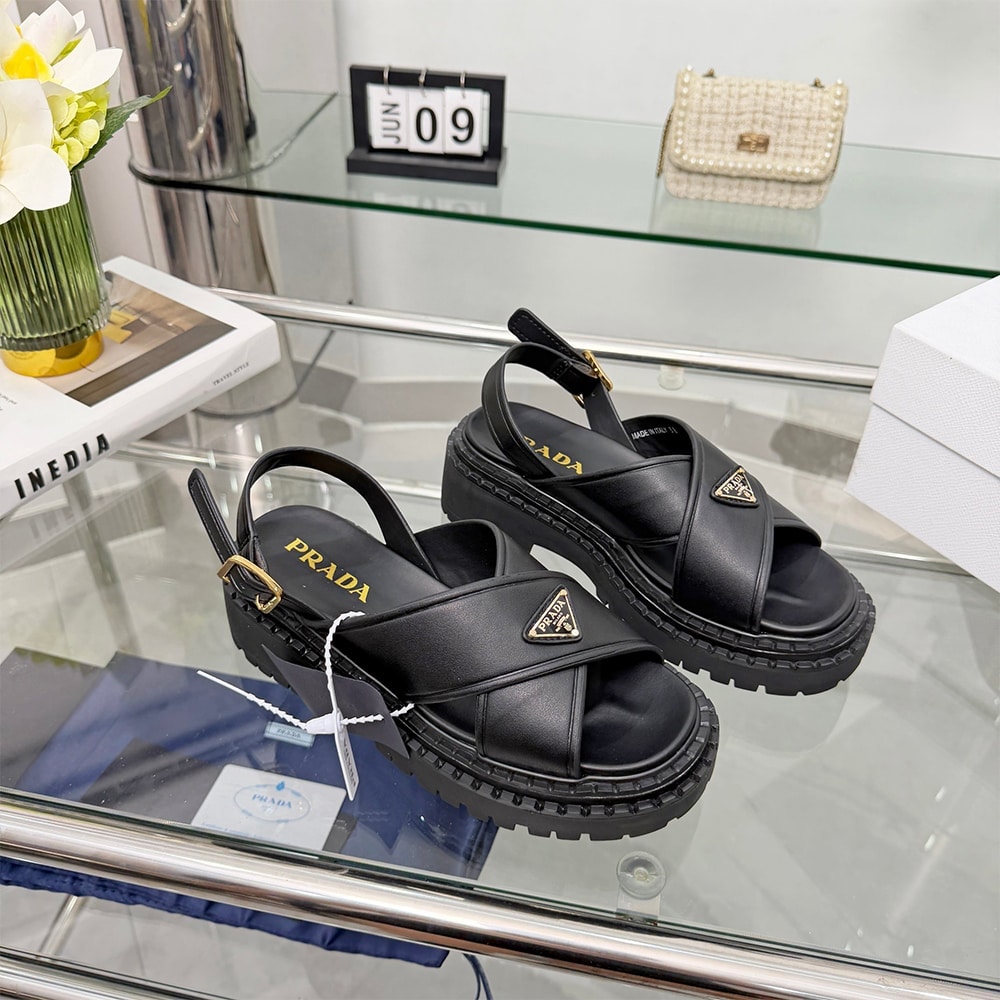 Pra*a Leather sandals (EU SIZE 35-42)