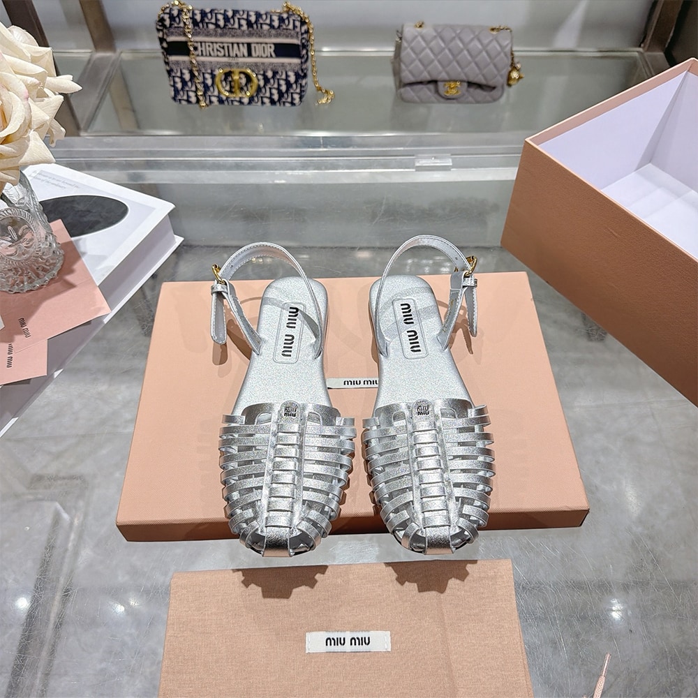 M1um1u Laminated nappa leather fisherman sandals (EU SIZE 35-40)