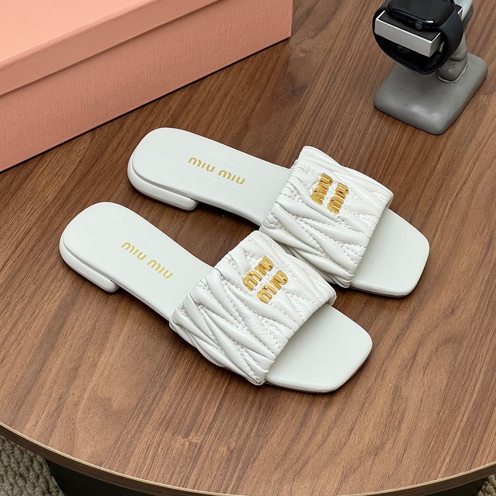 M1um1u Matelasse nappa leather slides (EU SIZE 35-42)