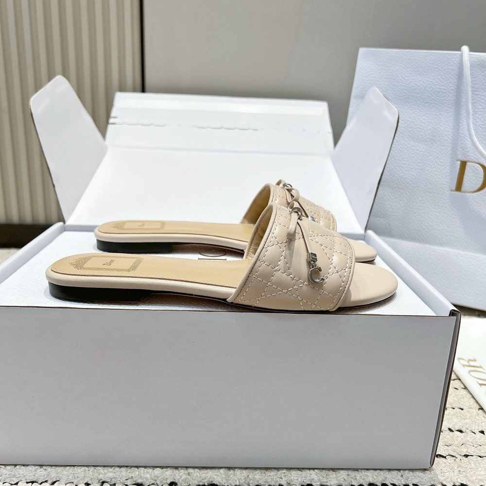 D10r Cannage Slide (EU SIZE 35-42)