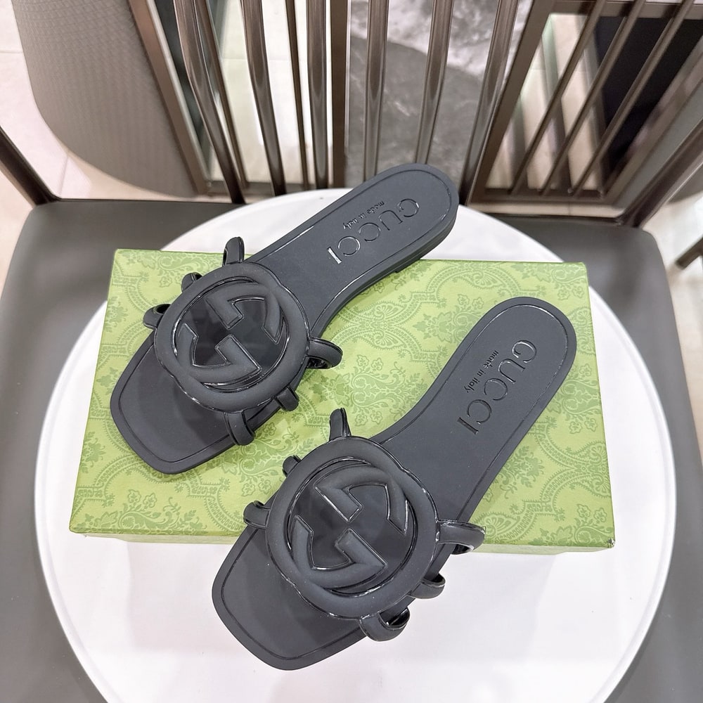Gvc*1 Women’s Interlocking G slide sandal(EU SIZE 35-42)