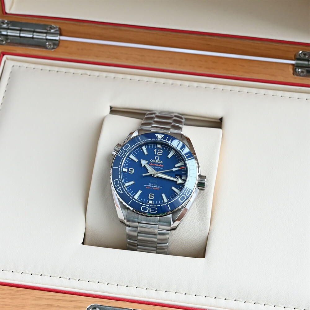 0me*ga Planet Ocean 6000M