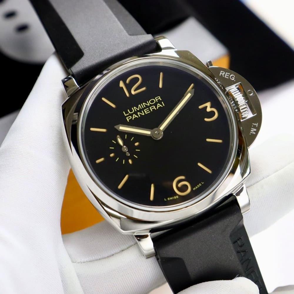 Pa*e*a1 LUMINOR Due 42mm