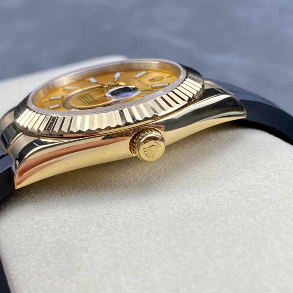 R01ex Sky-Dweller