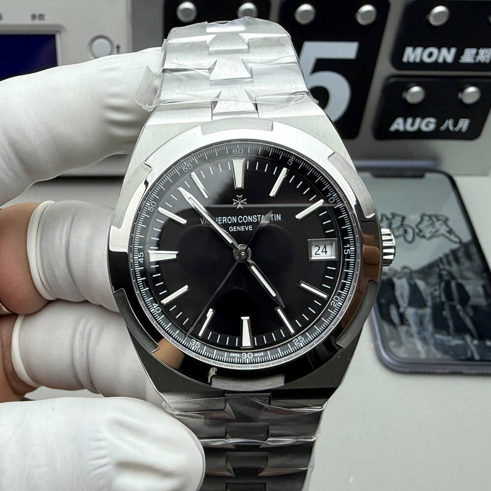 Vacheron C0nstan1n Overseas