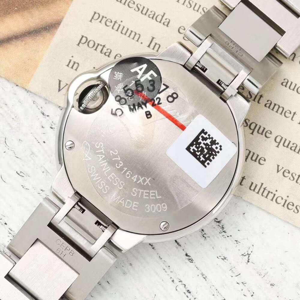 Ca*t1er 28mm Ballon Bleu de Ca*t1er watch