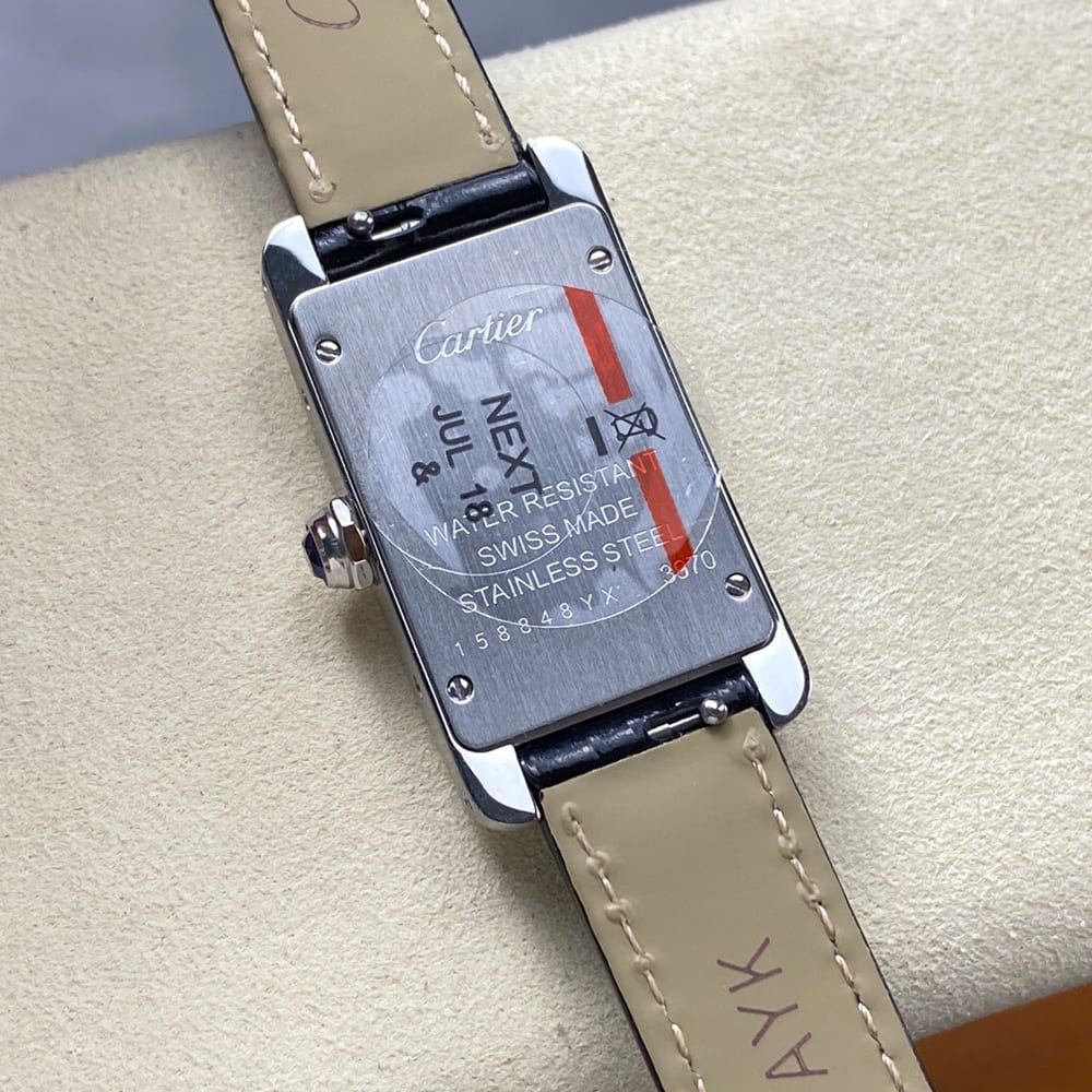Ca*t1er Tank Americaine watch